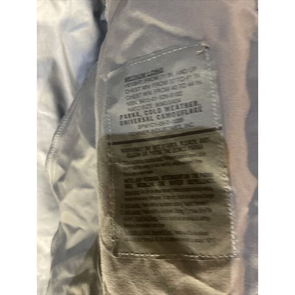 US Military Cold Weather Camouflage Parka Universal Camo Medium Long Gore Tex - Picture 4 of 8